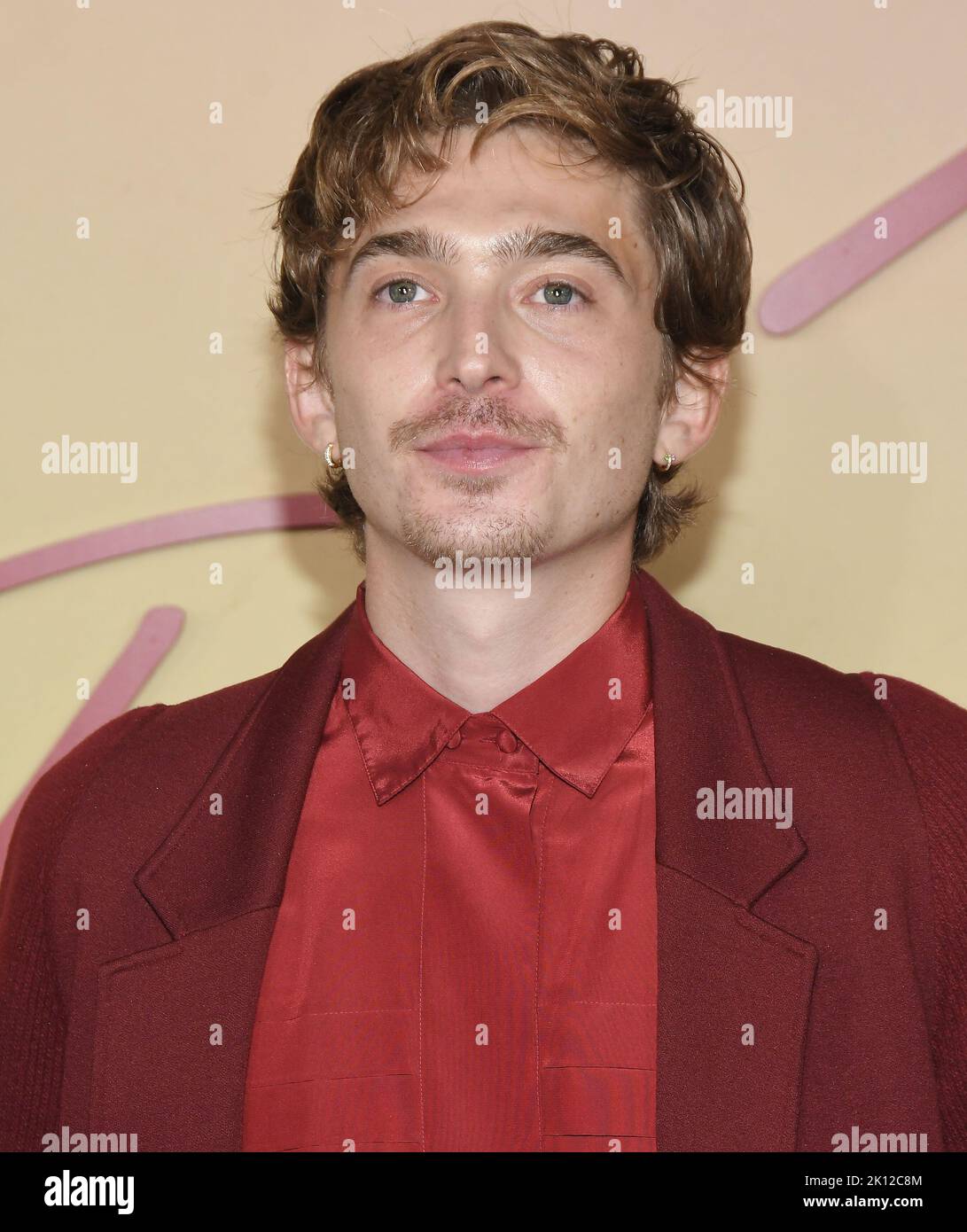 Los Angeles, USA. 14th Sep, 2022. Austin Abrams arrives at Netflix's DO ...
