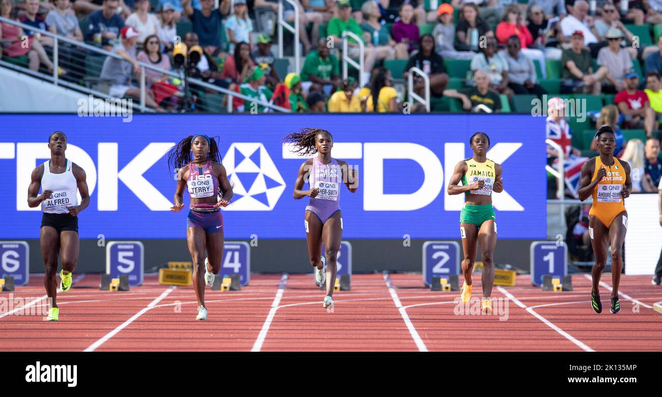 Julien Alfred, Twanisha Terry, Dina Asher-Smith, Kemba Nelson and Murielle Ahoure-Demps competing in the women’s100m semi-final at the World Athletics Stock Photo