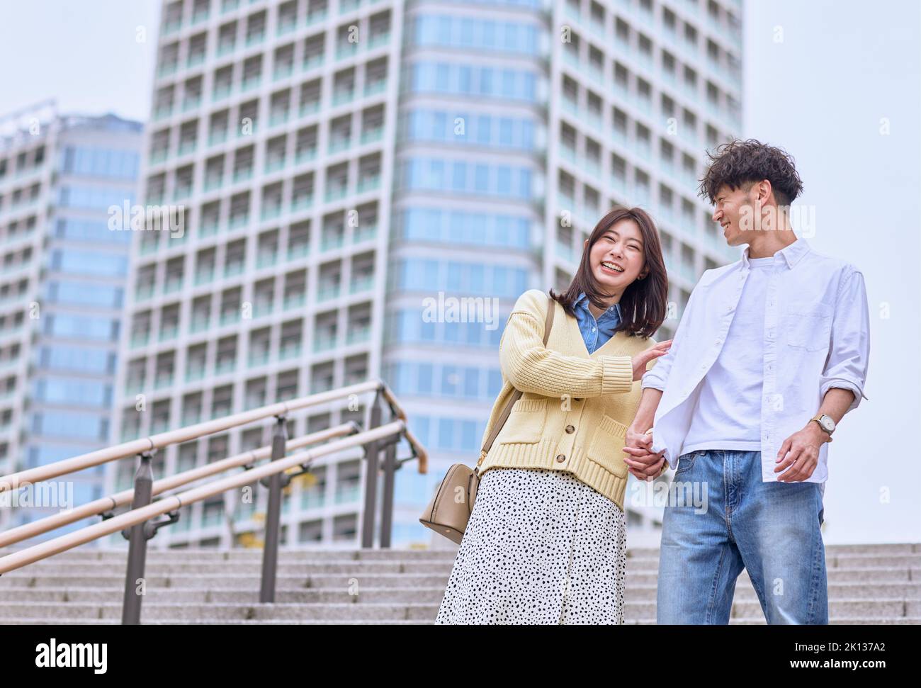 Japanese couple dating in Tokyo Stock Photo