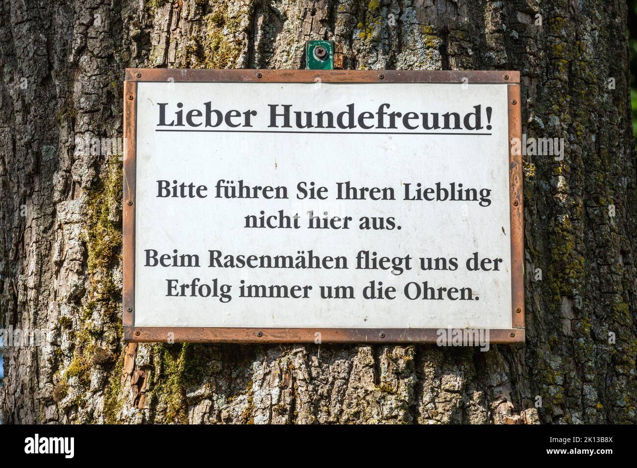 Vermeidung von Hundehaufen, Betretungsverbot, Rasen und Wiese nicht