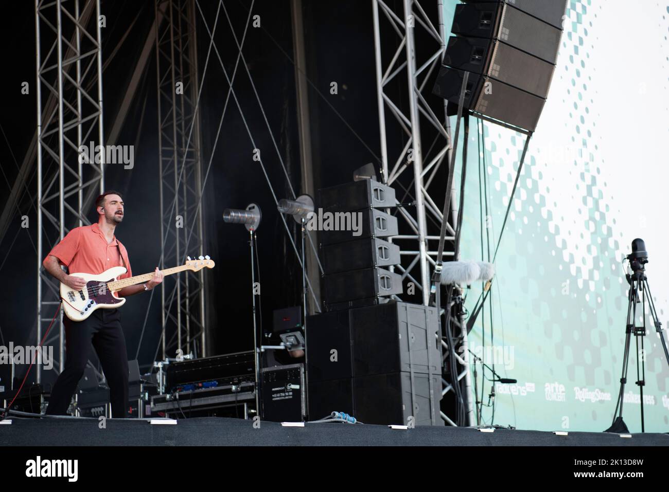 Two door cinema club foto hires stock photography and images Alamy