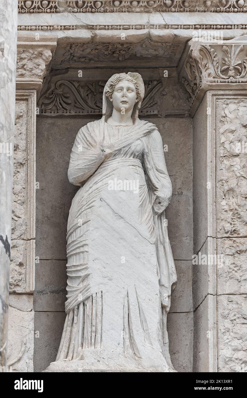 Personification of virtue hi-res stock photography and images - Alamy