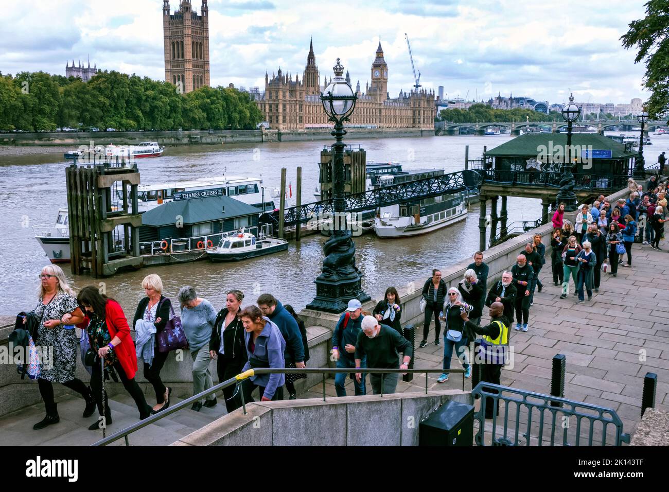 The Laying in State queue of people waiting to pay their respects to HRH Queen Elizabeth II.Lambeth Bridge London UK Stock Photo