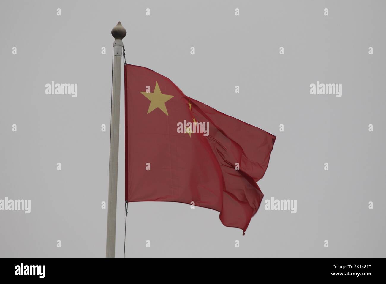 Moscow, Russia. 30th Dec, 2019. Wang Hao (L) of China and Alireza Firouzja  participating under the FIDE flag shake hands after the Blitz Open final at  2019 King Salman World Rapid 