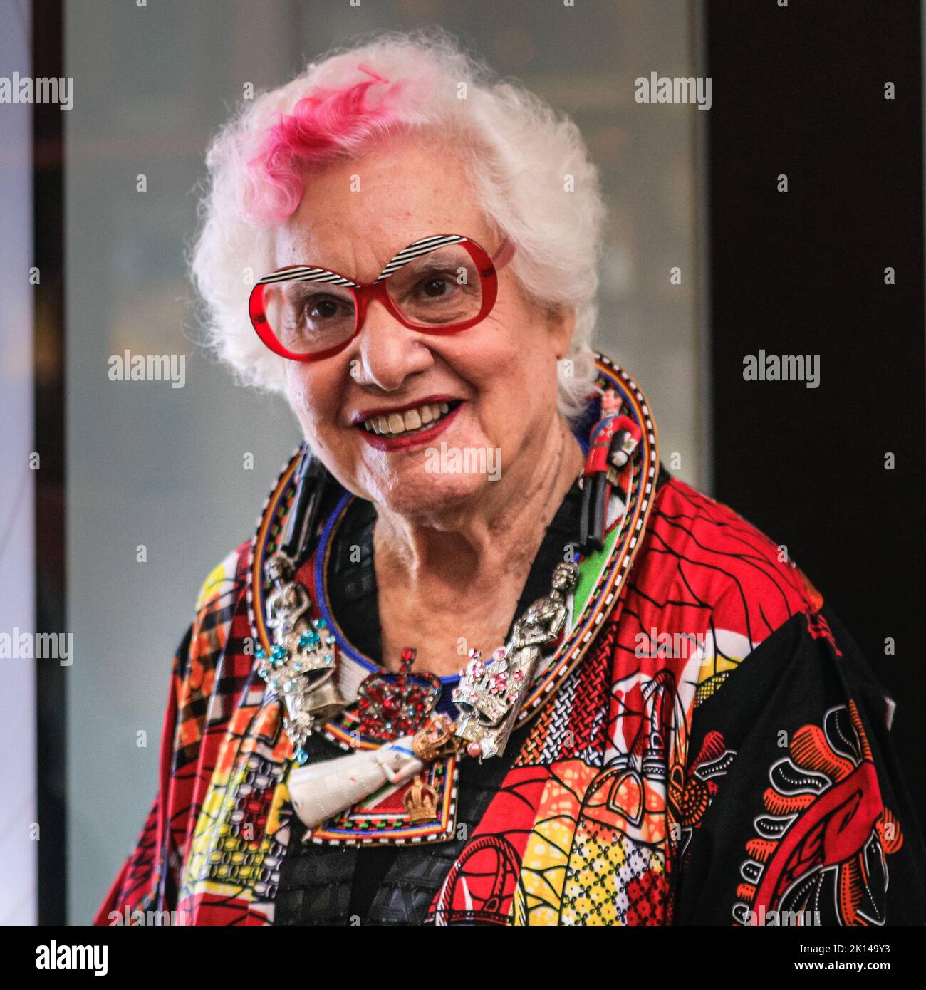 Queen inspired hi-res stock photography and images - Alamy