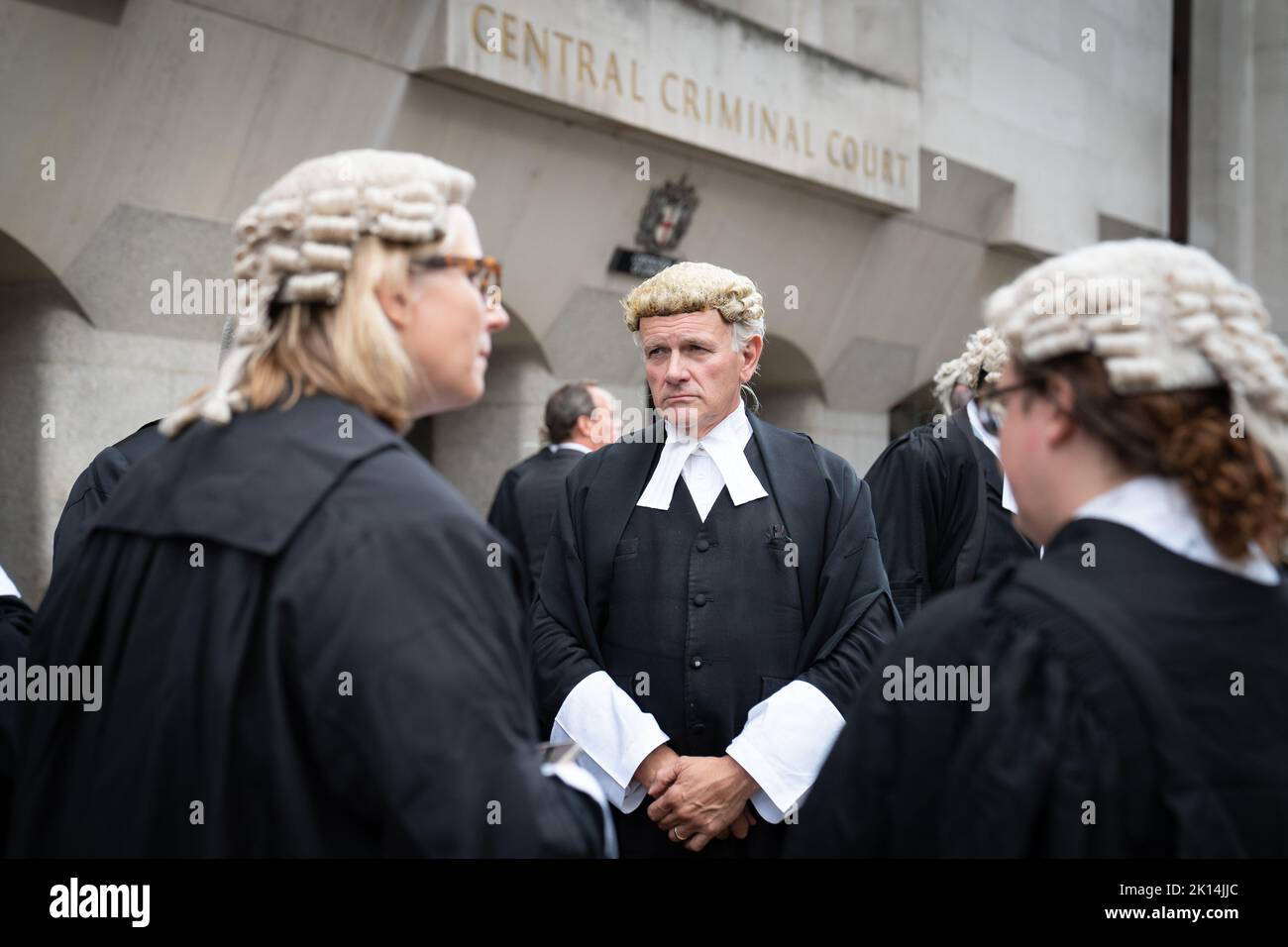 king-s-counsel-take-part-in-a-wreath-laying-after-the-death-of-the
