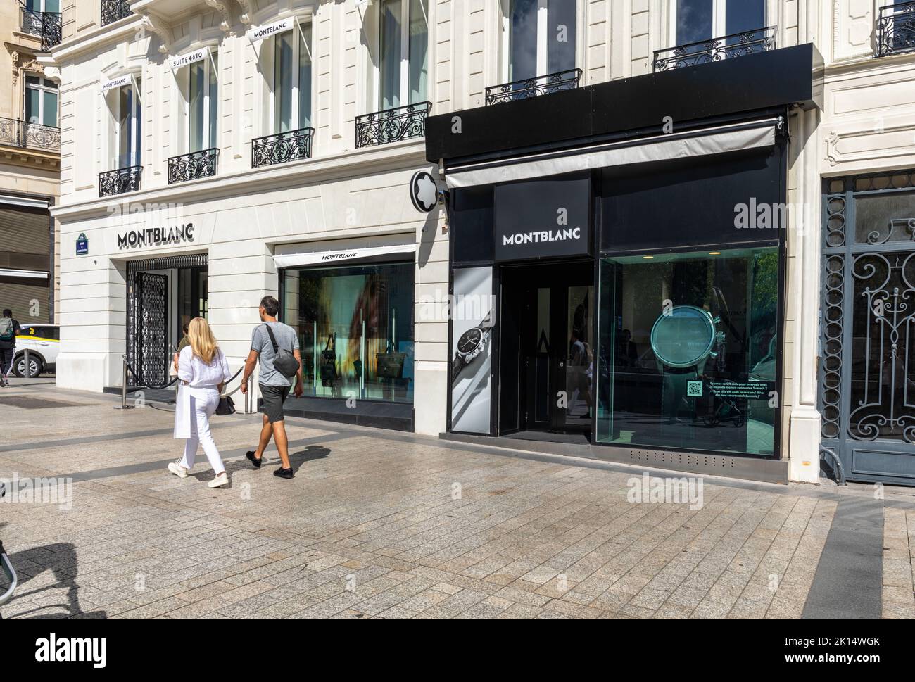 Montblanc Boutique store, 152 Av. des Champs-Élysées, Paris, France Stock Photo