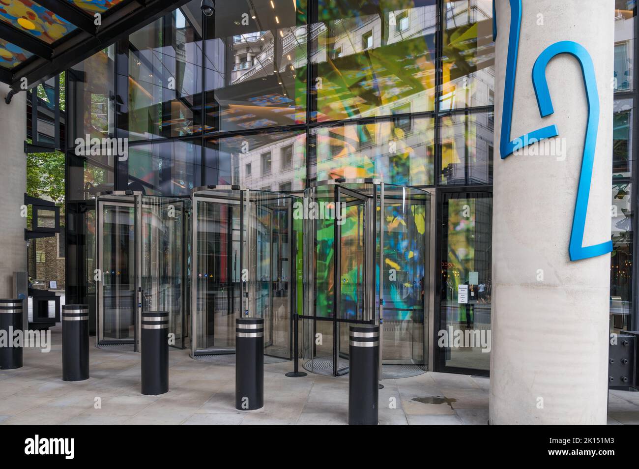 Exterior facade and main entrance to 22 Bishopsgate office building on