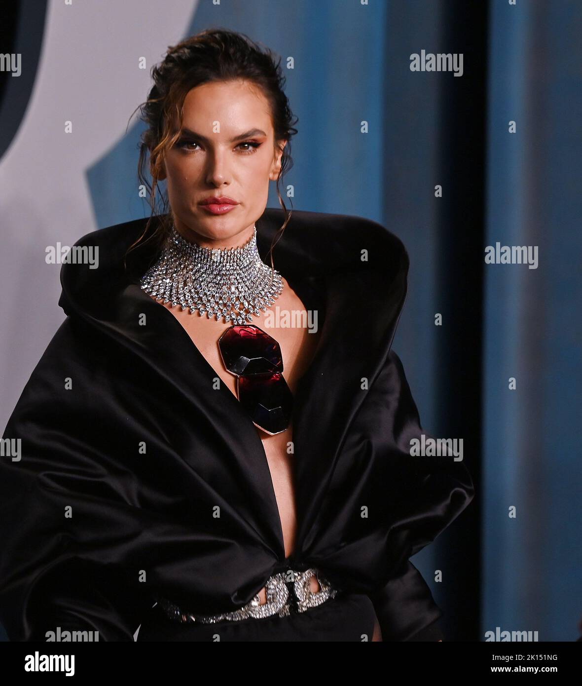Alessandra Ambrosio attends the 2022 Vanity Fair Oscar Party hosted by