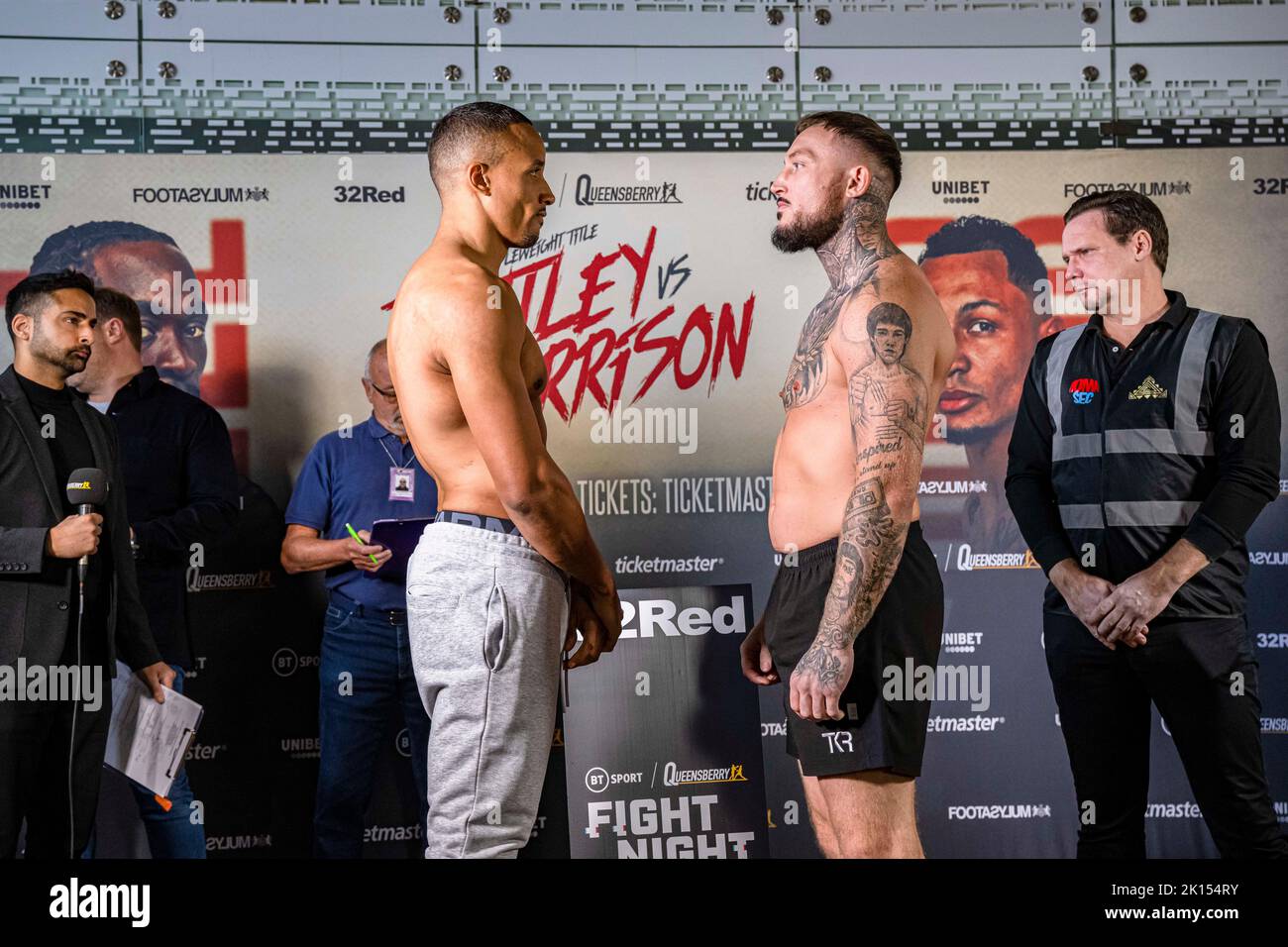 LONDON, UNITED KINGDOM. 15th Sep, 2022. Dec Supelman and Ellis Zorro face off during Frank Warren presents Bentley vs Morrison Official Weigh-In at Bethnal Green Town Hall Hotel on Thursday, September 15, 2022 in LONDON (Editorial use only, license required for commercial use. No use in betting, games or a single club/league/player publications.) Credit: Taka G Wu/Alamy Live News Stock Photo