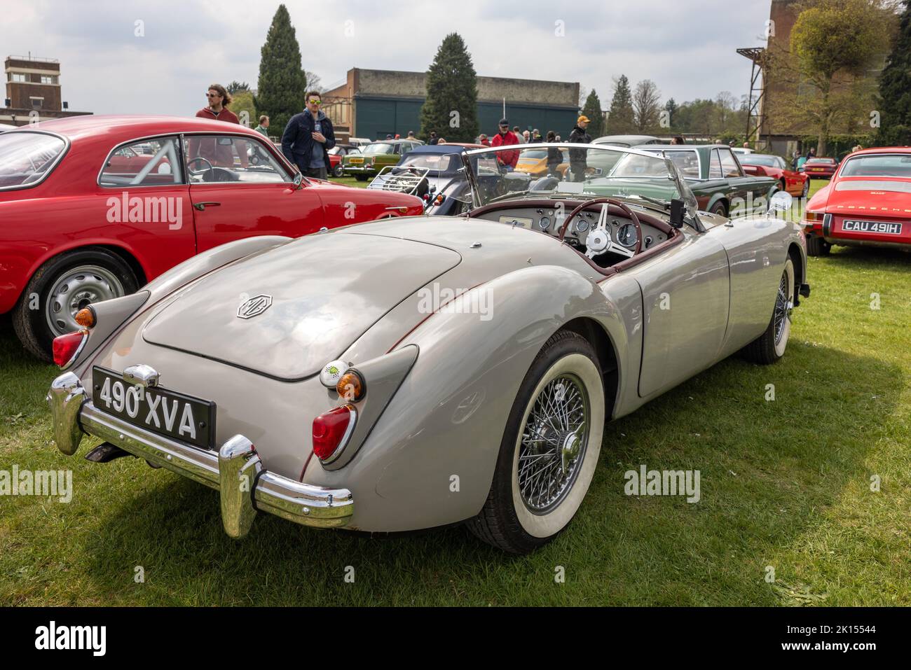 Mga Display 1959 1958 MG MGA roadster ‘490 XVA’ on display at the June Scramble ...