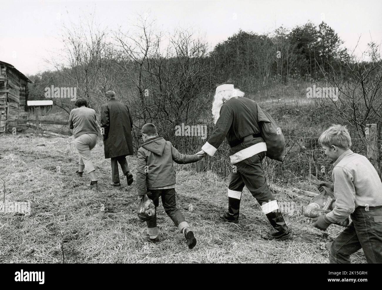 Santa Claus brings presents to children in Appalachia, thanks to the Parson of the Hills; 1965. The charity was set up to provide gifts to the children of the Appalachias. Stock Photo