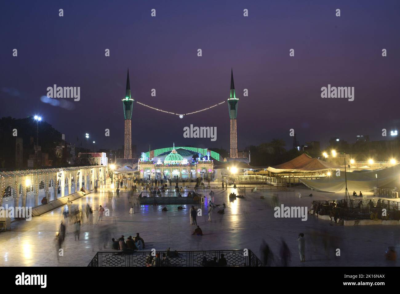 Osman shrine hi-res stock photography and images - Alamy