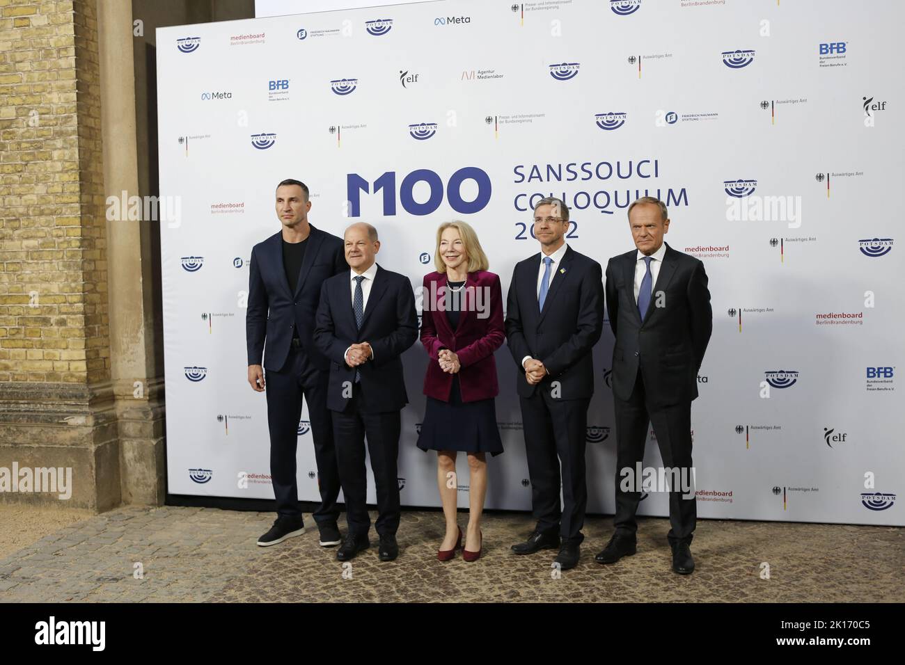 15/09/2022, Potsdam, Germany. Ukrainian former boxing world heavyweight championship Wladimir Klitschko, German Chancellor Olaf Scholz, Amy Gutmann, US Ambassador to Germany, Mike Schubert, Mayor of Potsdam and Donald Tusk, leader of Civic Platform party pose for photographers prior to the M100 Media Award Ceremony, part of the M100 Media Conference for democracy and press freedom, in Potsdam, southwest of the German capital Berlin, on September 15, 2022. at the  Orangerie Sanssouci in Sanssouci Park on September 15, 2022 in Potsdam, Germany.With the M100 Media Award, which sees itself as the Stock Photo