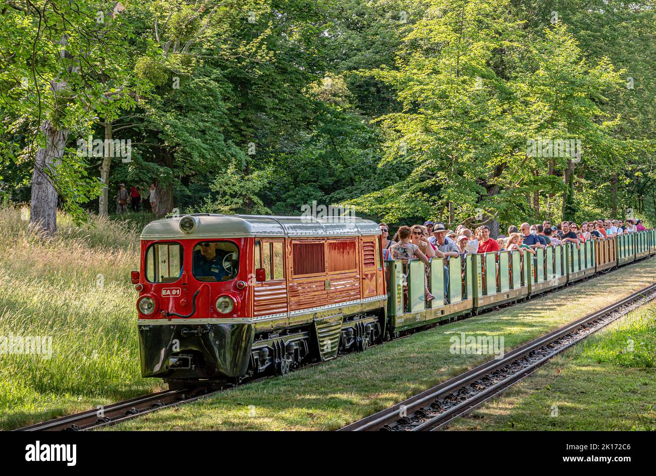 Miniature railway at the Grossen Garten (Parkeisenbahn) Dresden, Saxony