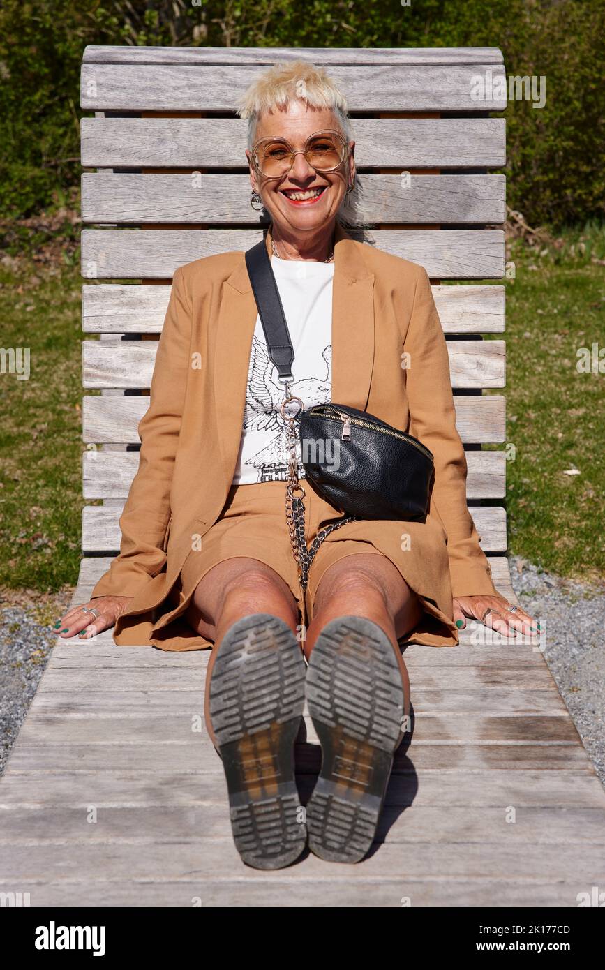 Elderly woman deck chair hi-res stock photography and images - Alamy