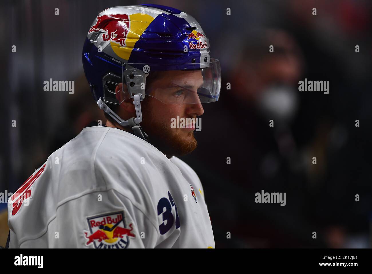 Red bull munchen hi-res stock photography and images - Alamy