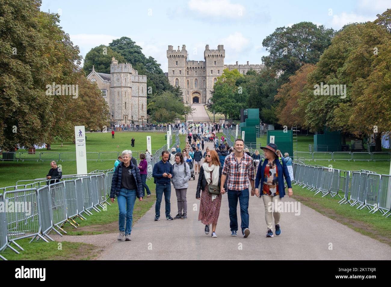 Windsor, Berkshire, UK. 16th September, 2022. Huge numbers of mourners