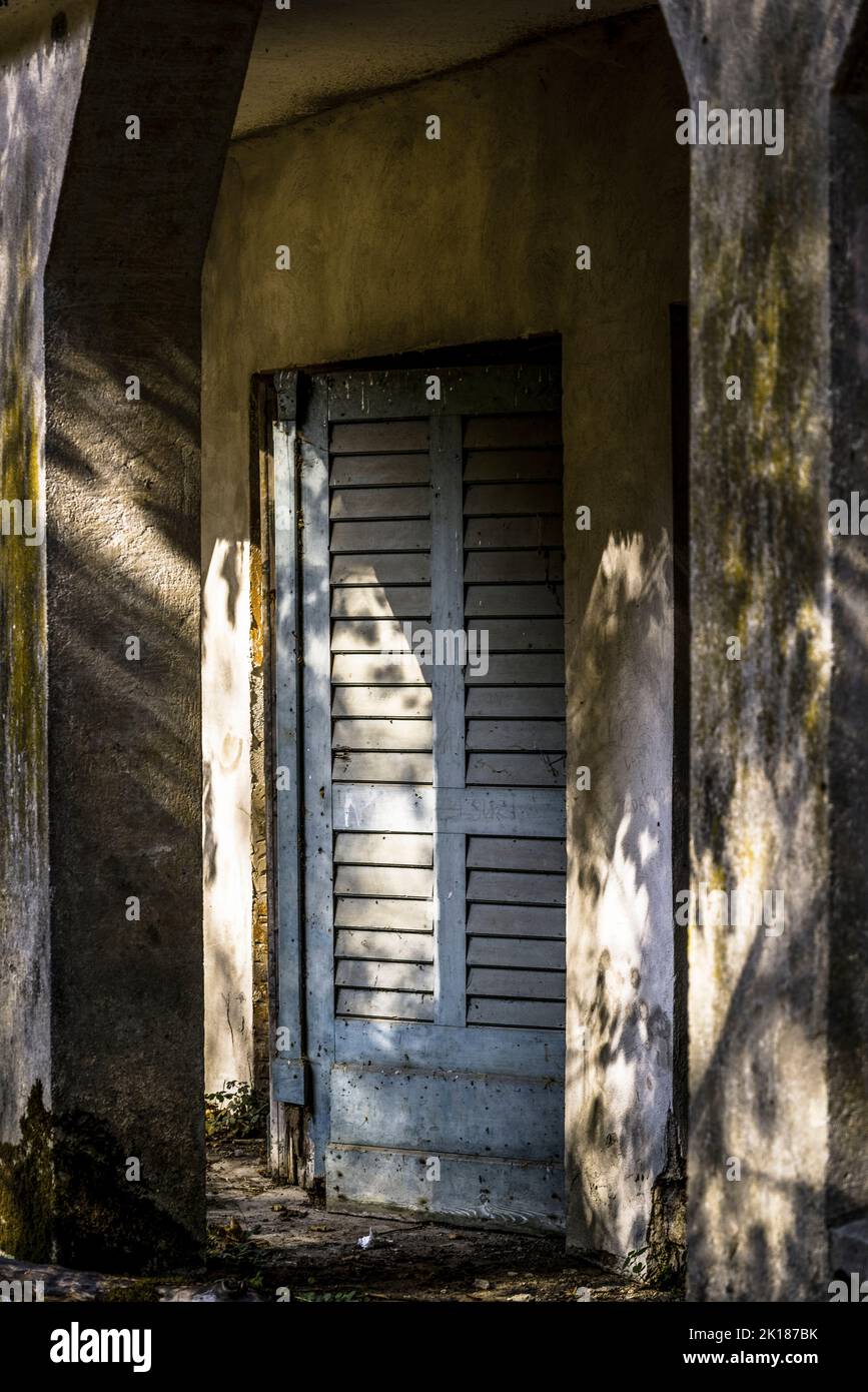 Door, Castle Bosiljevo, medieval castle owned by Frankopan family and now in a state of disrepair, Karlovac County, Croatia Stock Photo