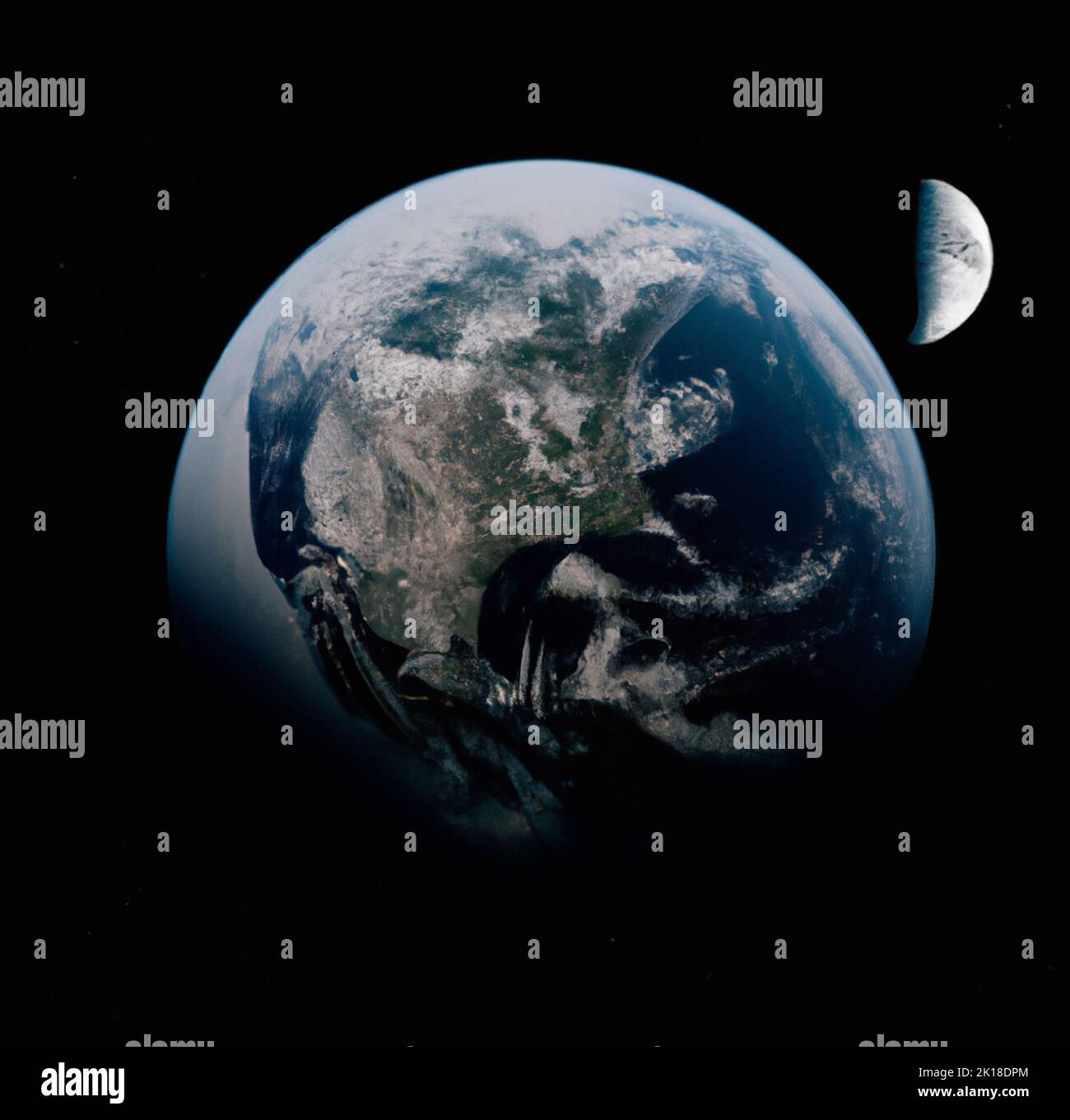 Planet earth moon from space hi-res stock photography and images - Alamy