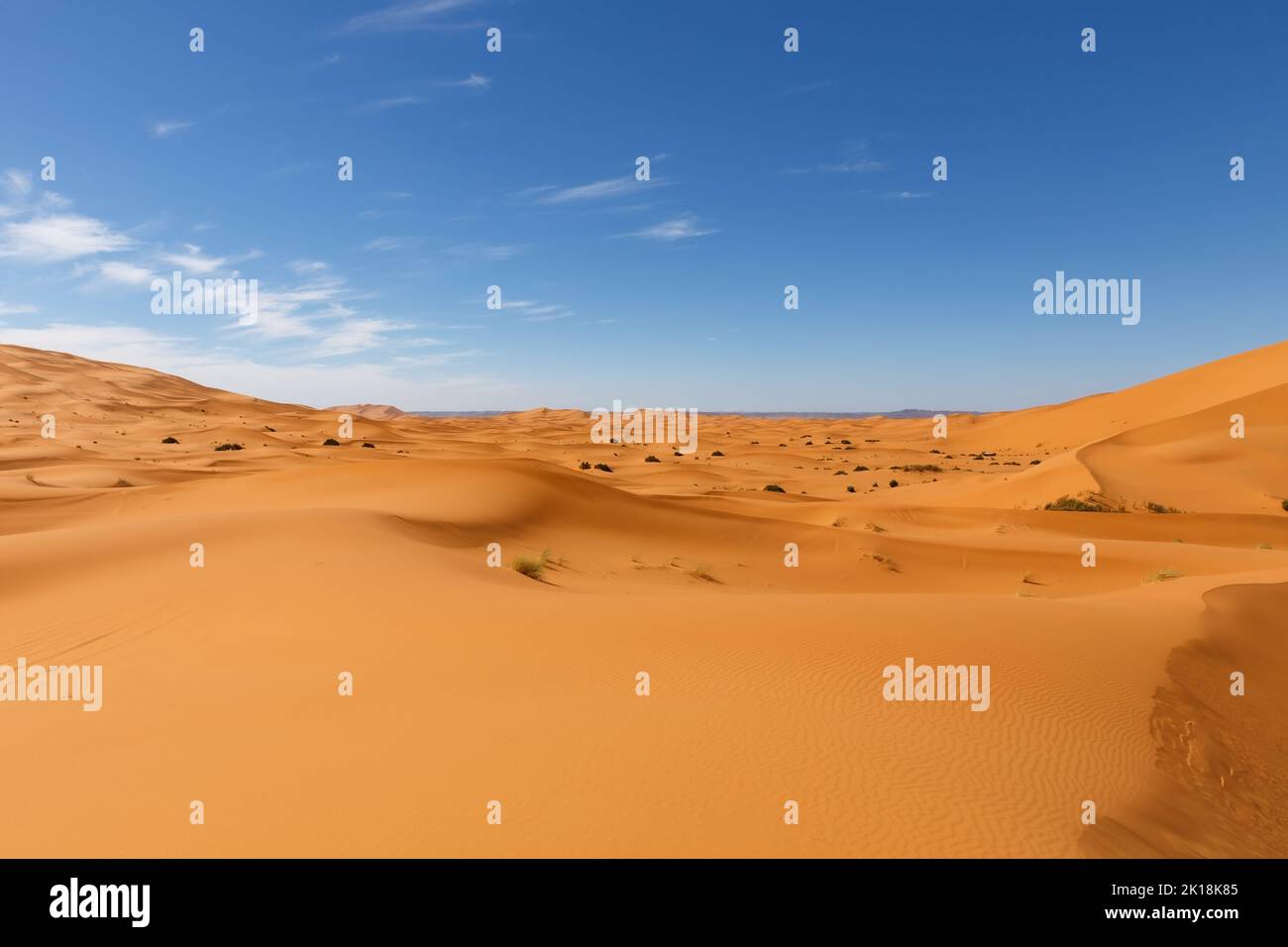 sand dunes in the sahara desert. Erg Chebbi Morocco Stock Photo - Alamy