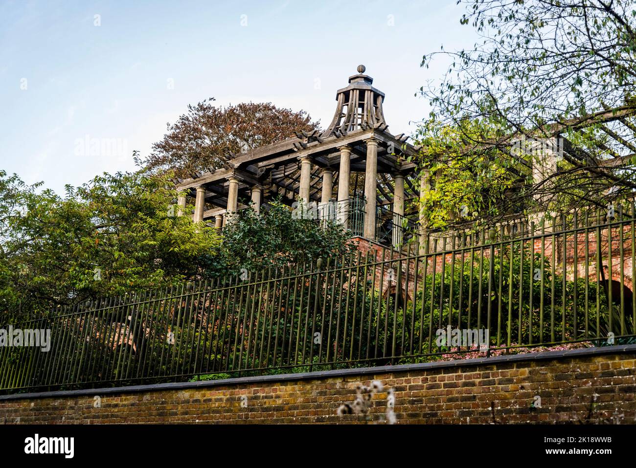 Hampstead Pergola and Hill Gardens, an extravagant Edwardian