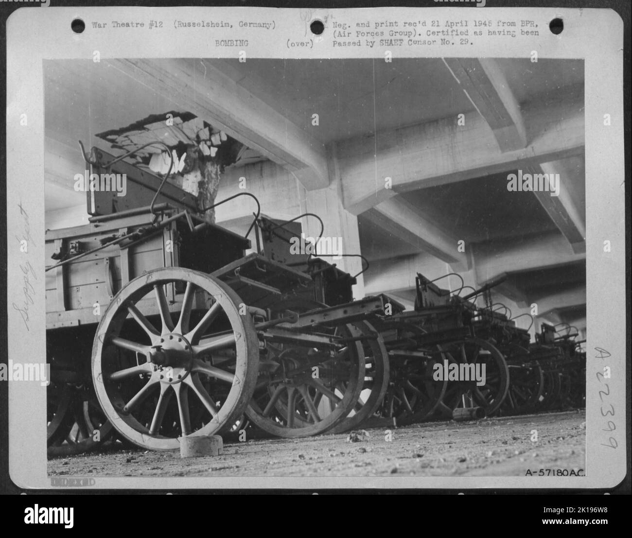 Chunk and ww2 Black and White Stock Photos & Images Alamy