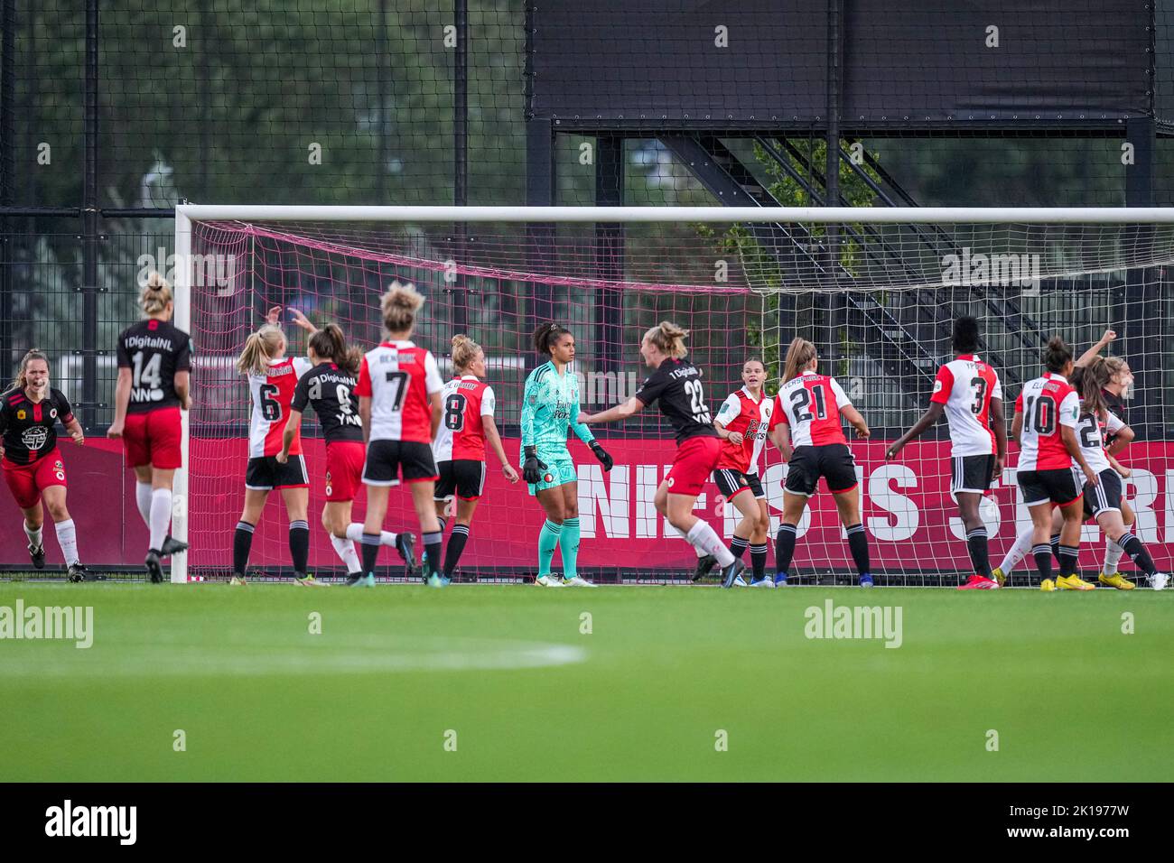 Rotterdam - Excelsior V1 celebrates the 0-1 during the match between Feyenoord V1 v Excelsior V1 at Nieuw Varkenoord on 16 September 2022 in Rotterdam, Netherlands. (Box to Box Pictures/Yannick Verhoeven) Credit: box to box pictures/Alamy Live News Stock Photo