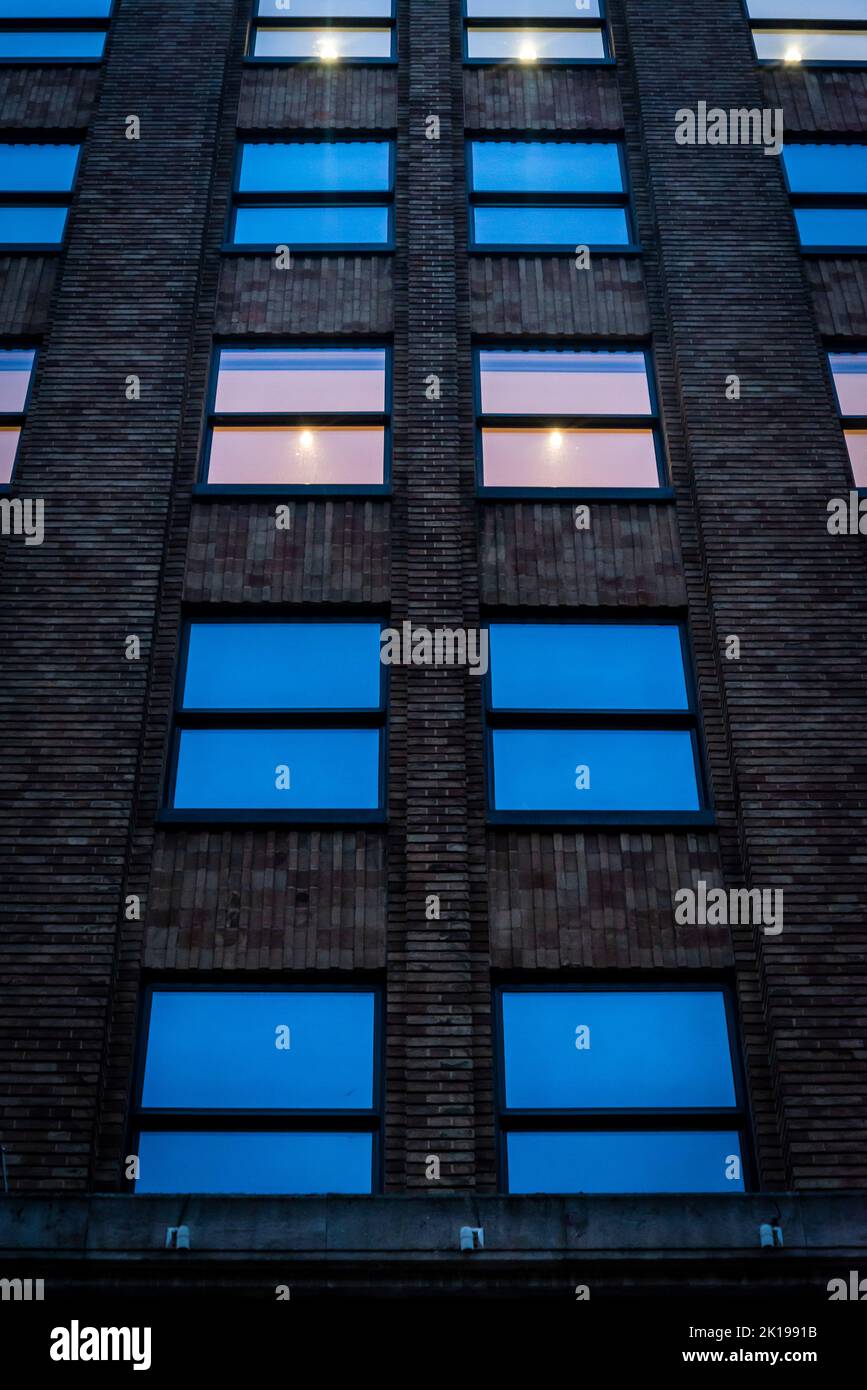 Art deco adelphi building hi-res stock photography and images - Alamy