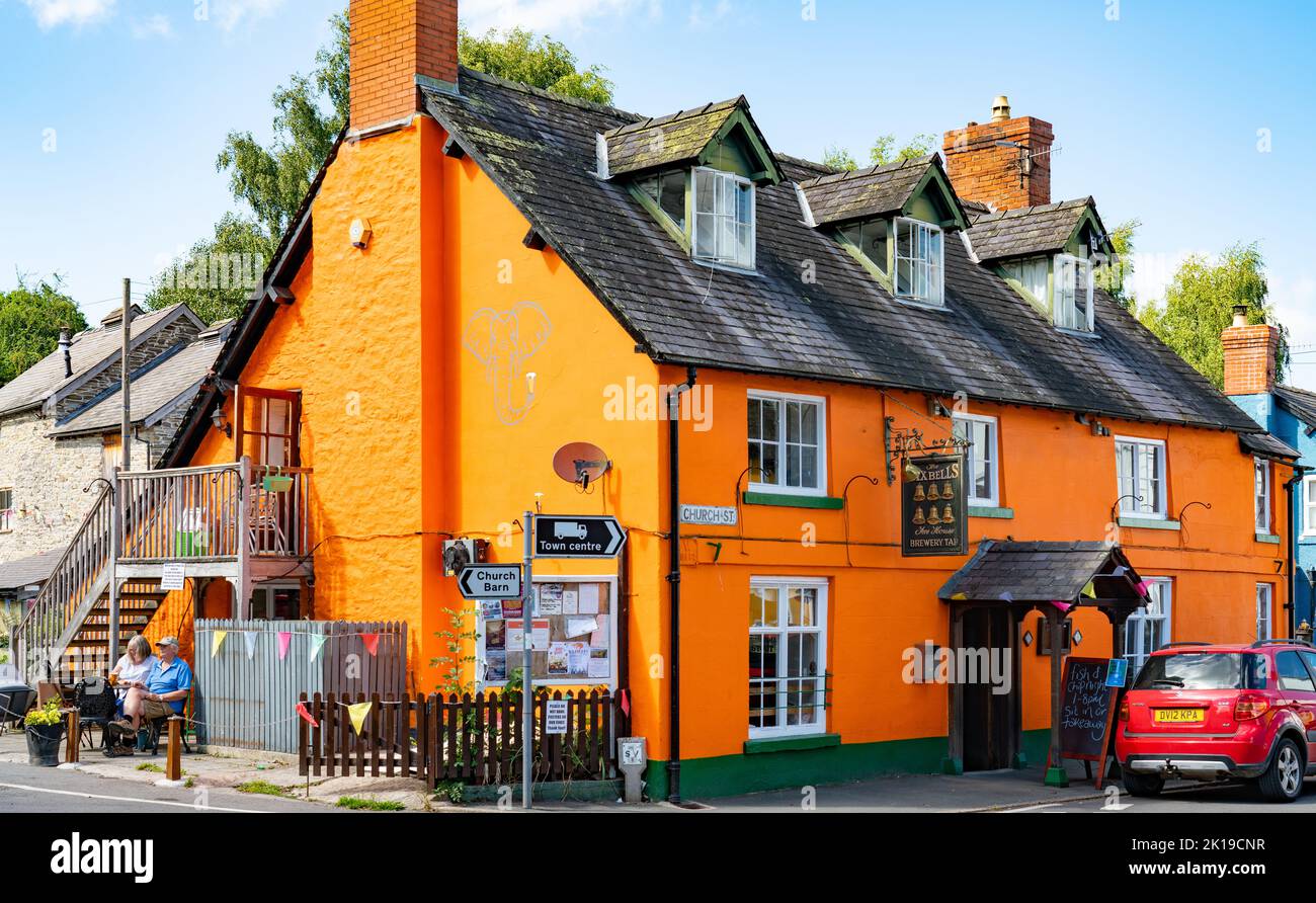 The Six Bells Pub, Bishops Castle, Shropshire, England. Image taken in August 2022. Stock Photo
