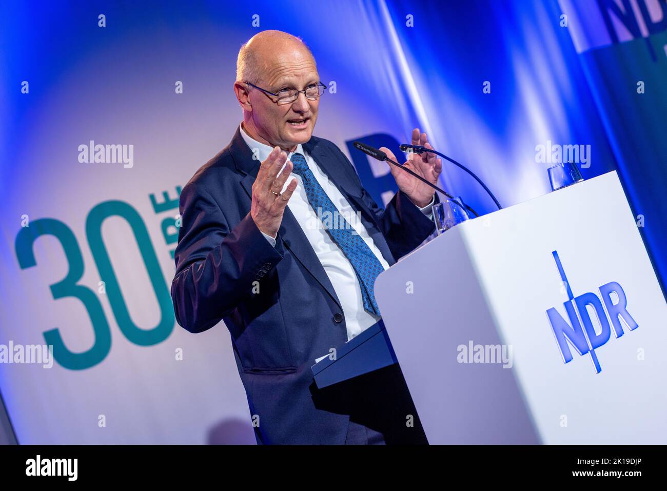 Schwerin, Germany. 16th Sep, 2022. Joachim Knuth, Director-General of  Norddeutscher Rundfunk, speaks at the celebratory event "30 Years of NDR in  Mecklenburg-Vorpommern". On 01.01.1992, NDR began producing television and  radio programs for