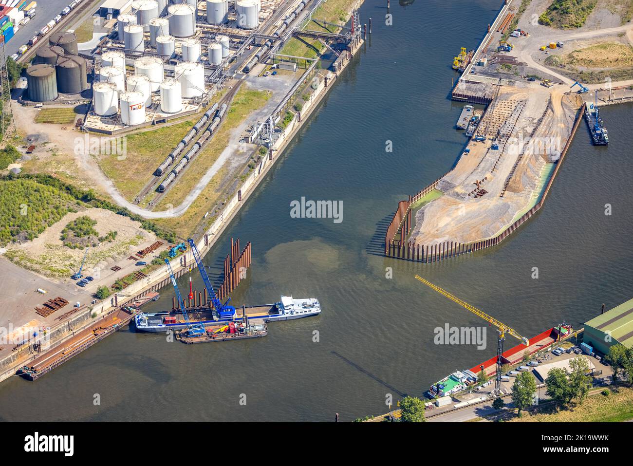Aerial view, Duisburg port Ruhrort with coal island and oil island, Ruhrort, Duisburg, Ruhr area, North Rhine-Westphalia, Germany, DE, Europe, Port, P Stock Photo