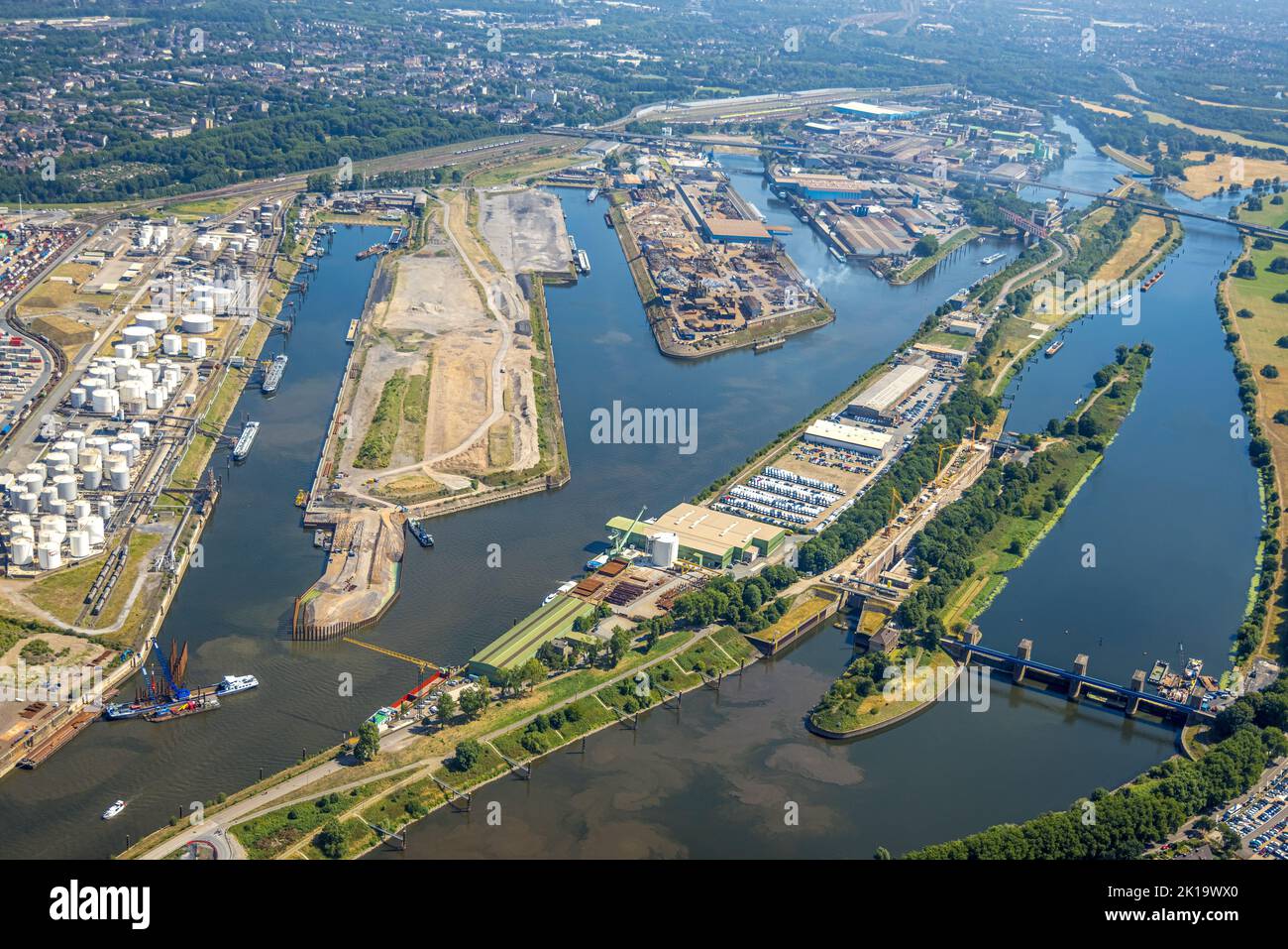 Aerial view, Duisburg port Ruhrort with scrap island, coal island and oil island, Ruhr lock and Ruhr weir, Ruhrort, Duisburg, Ruhr area, North Rhine-W Stock Photo