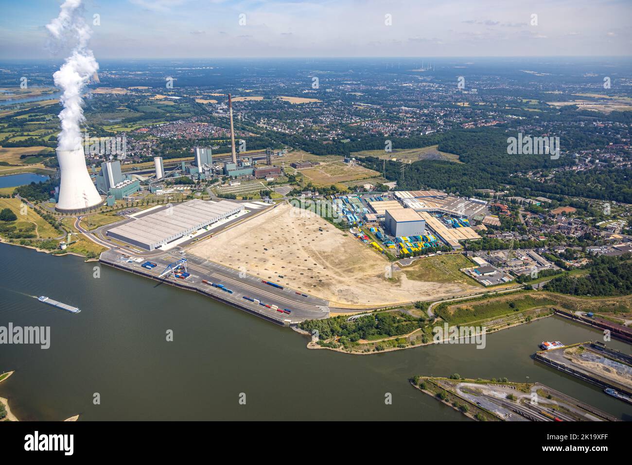 Aerial view, steaming STEAG power plant Walsum and logport VI, construction site with new building logistics company DSV Halle, Alt-Walsum, Duisburg, Stock Photo