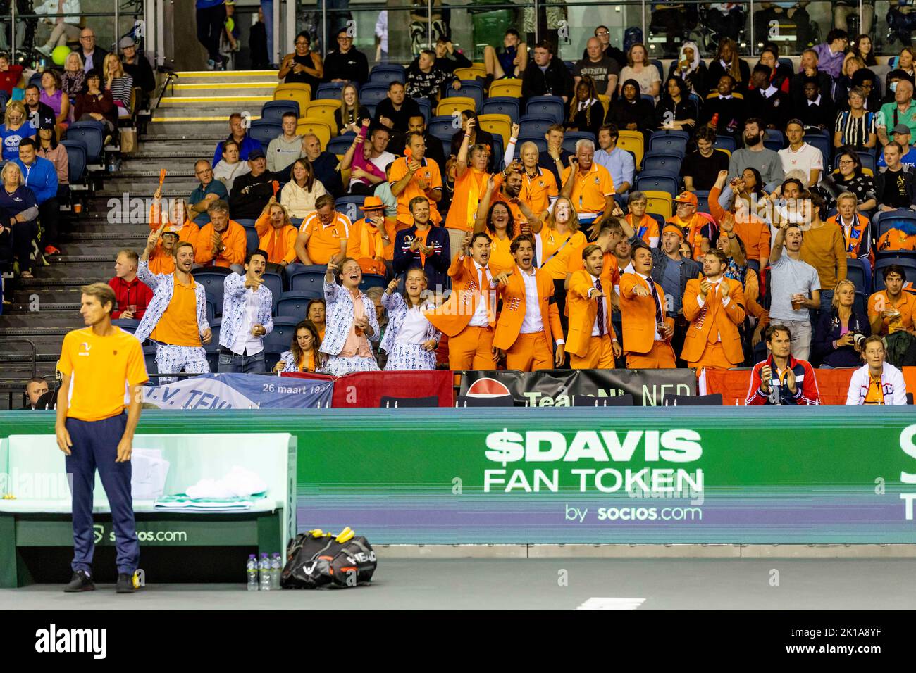 Glasgow, UK. 16th Sep, 2022. GLASGOW, SCOTLAND - SEPTEMBER 16: Fans and supporters of the Netherlands during the Davis Cup by Rakuten Group Stage 2022 Glasgow match between Great Britain and the Netherlands at Emirates Arena on September 16, 2022 in Glasgow, Scotland. Credit: BSR Agency/Alamy Live News Stock Photo