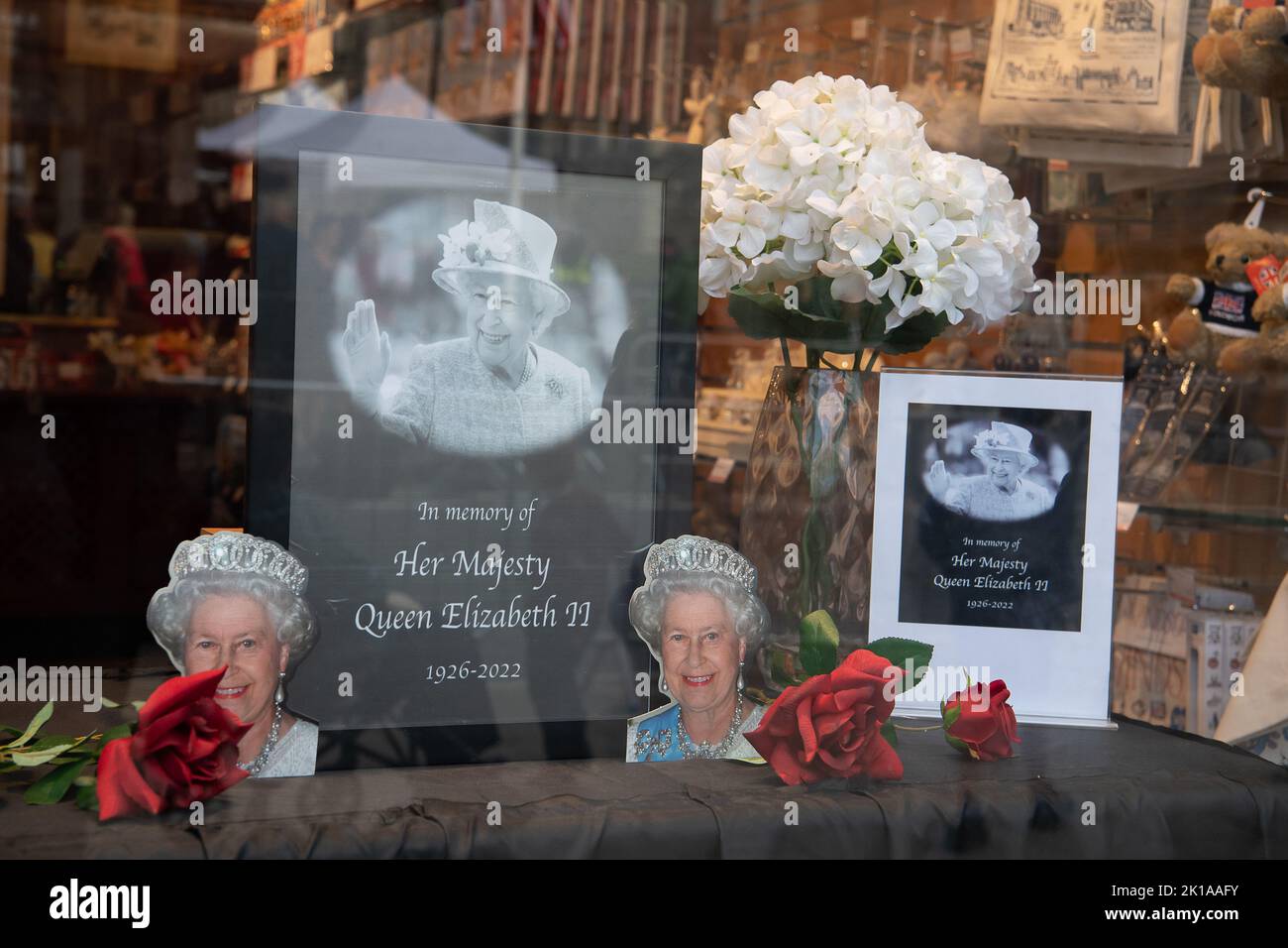 Windsor, Berkshire, UK. 16th September, 2022. A tribute window display
