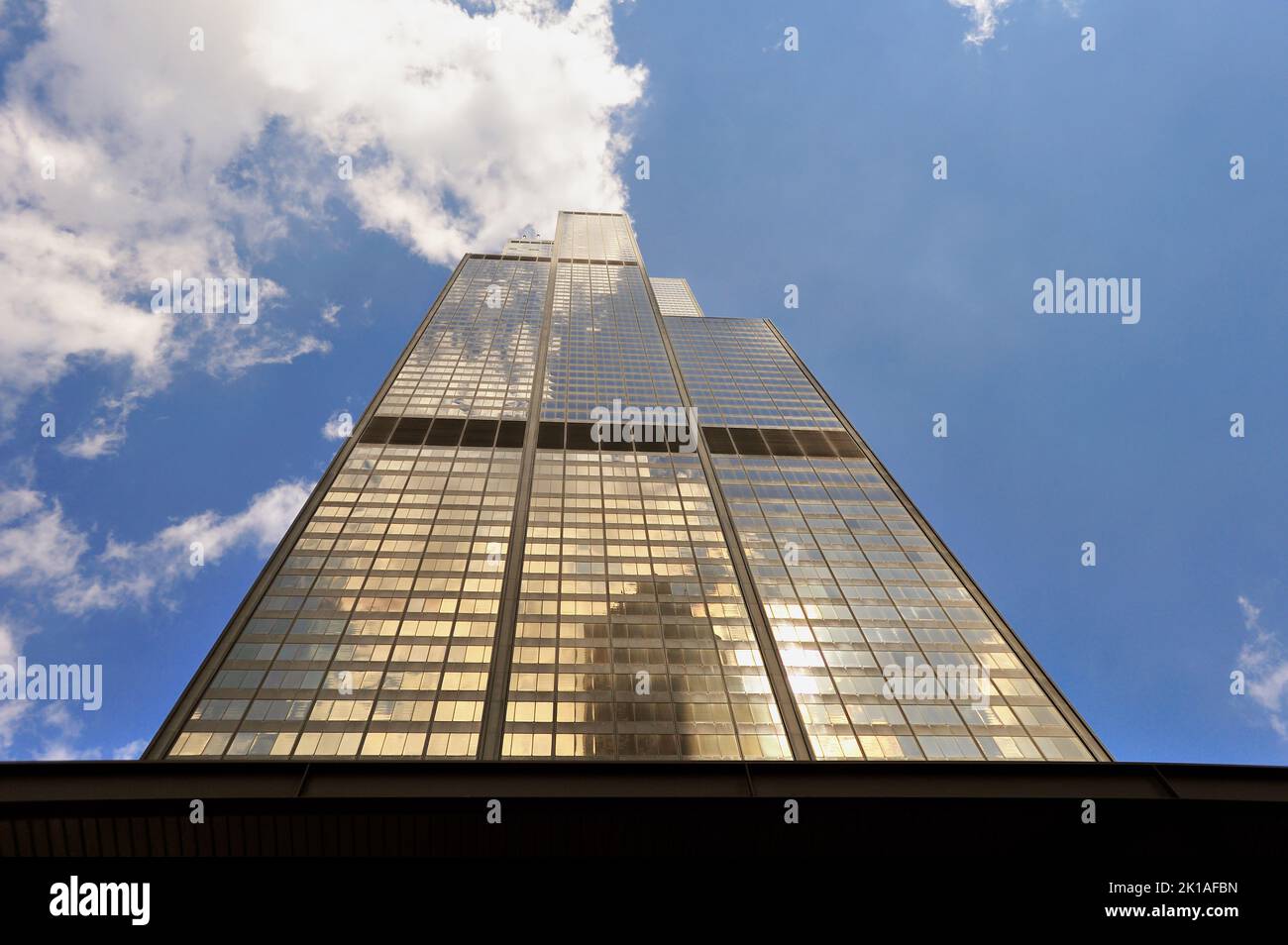 Chicago, Illinois, USA. An extreme view at the Willis Tower (formerly Sears Tower), once the tallest building in the world. Stock Photo