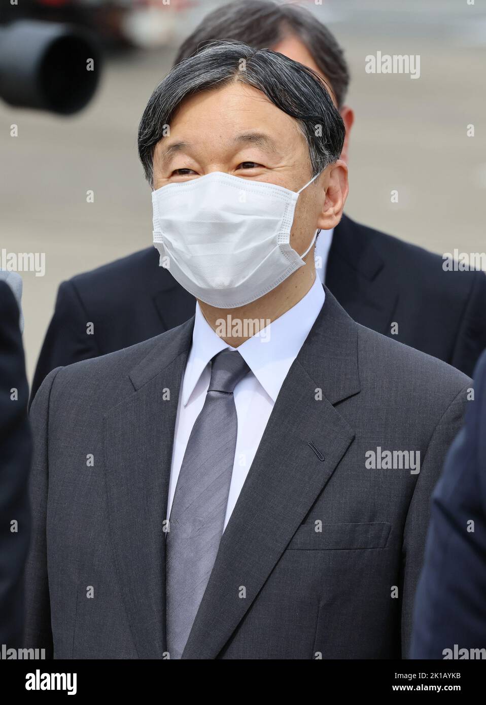 Tokyo, Japan. 17th Sep, 2022. Japanese Emperor Naruhito chats with a