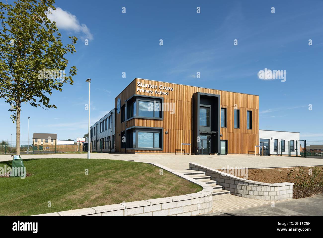 the-new-primary-school-at-stanton-cross-wellingborough-stock-photo-alamy
