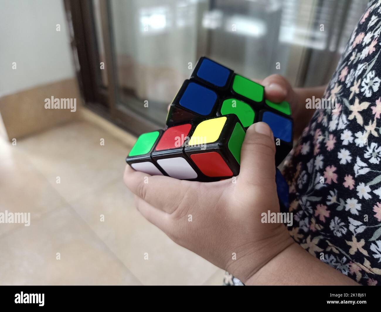 Speedcubing hi-res stock photography and images - Alamy