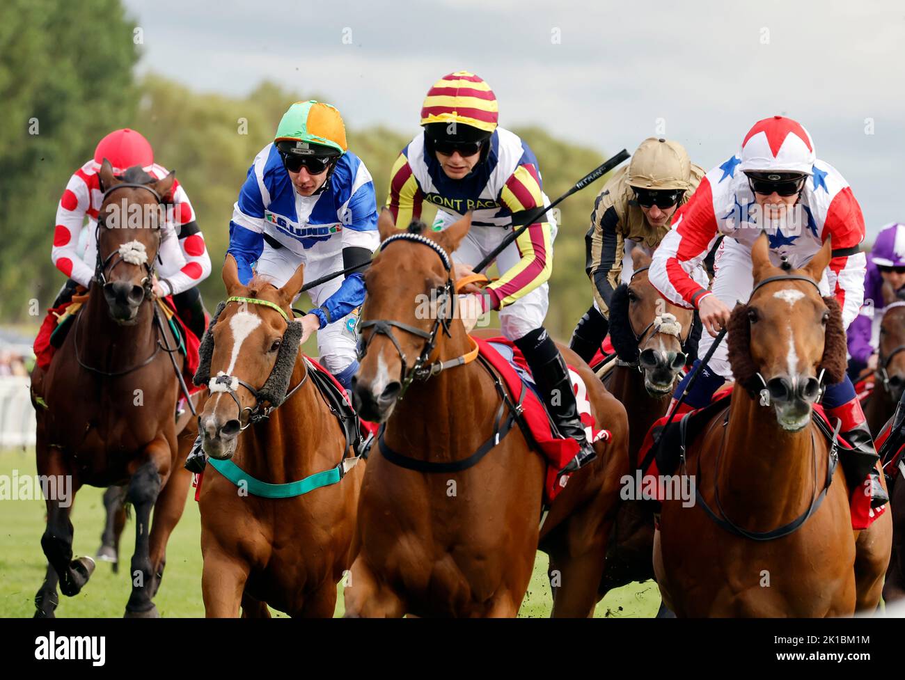 Gweedore ridden by jockey Jason Hart (centre) wins the Virgin Bet Handicap during the Virgin Bet Ayr Gold Cup day at Ayr Racecourse, Ayr. Picture date: Saturday September 17, 2022. Stock Photo