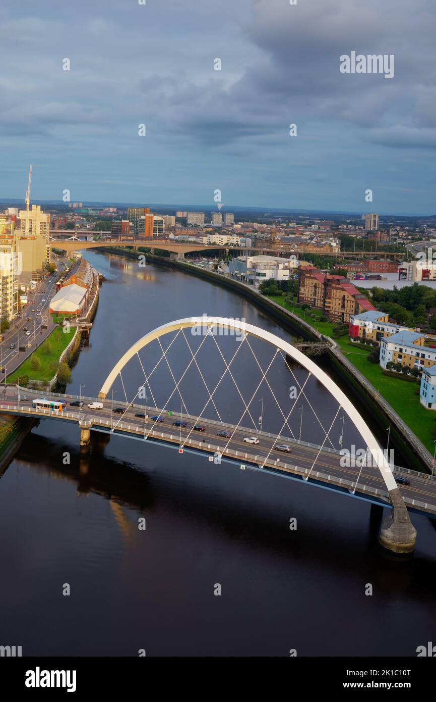 Glasgow arc bridge over the River Clyde, less formally know as Squinty Bridge Stock Photo