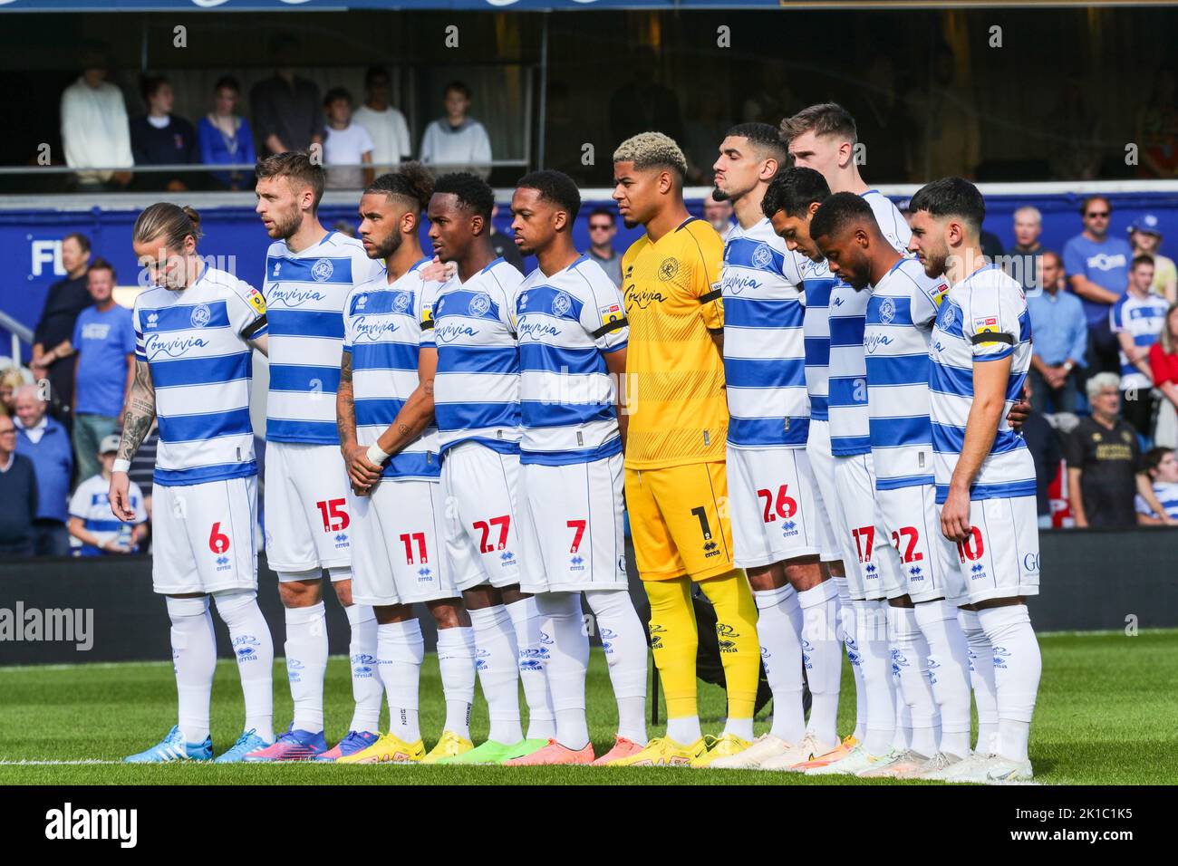 London, UK. 17th Sep, 2022. QPR players pay respects to the late Queen Elizabeth before the Sky Bet Championship match between Queens Park Rangers and Stoke City at the Loftus Road Stadium, London on Saturday 17th September 2022. (Credit: Ian Randall | MI News) Credit: MI News & Sport /Alamy Live News Stock Photo