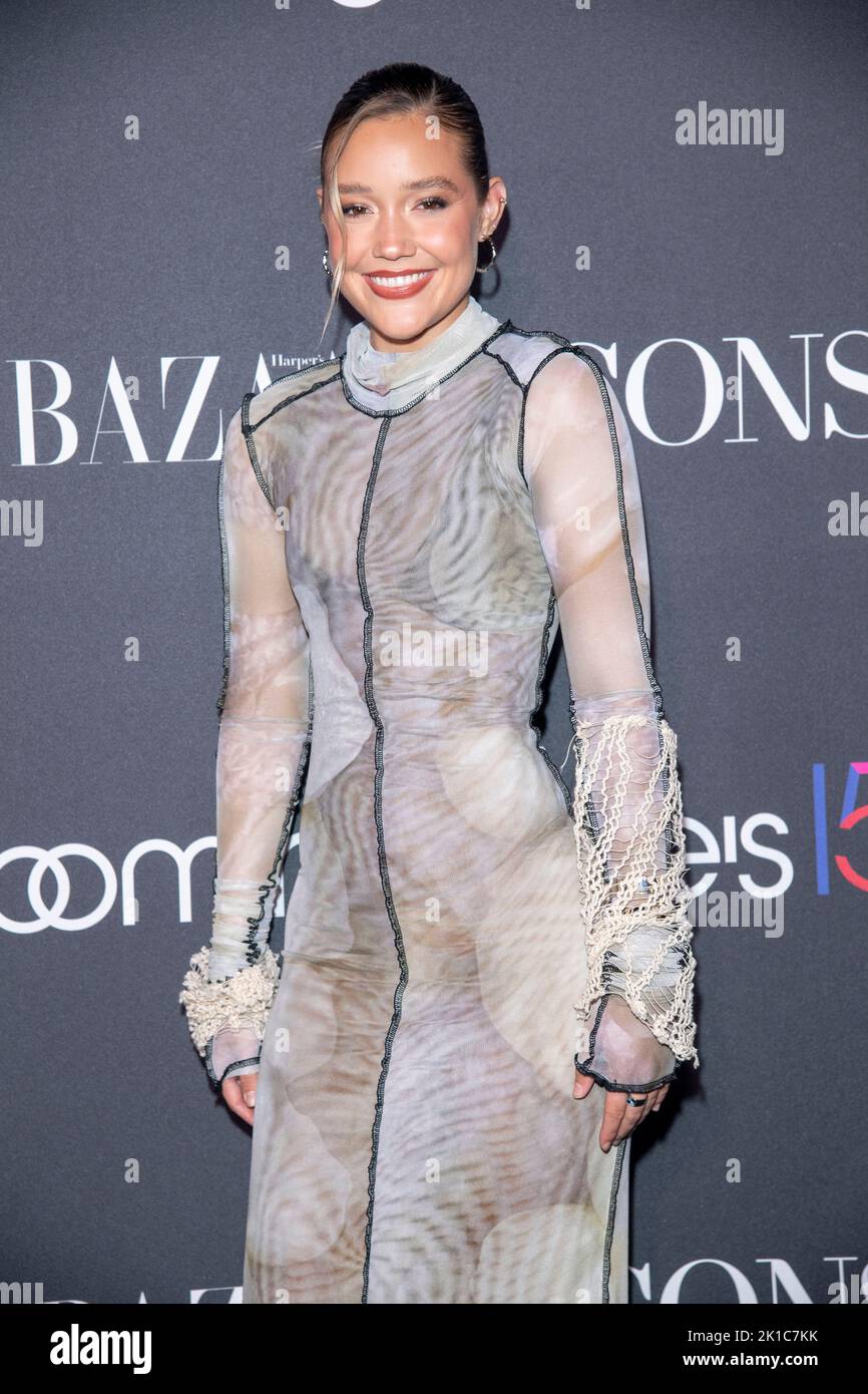 NEW YORK, NEW YORK - SEPTEMBER 09: Olivia Ponton attends 2022 Harper's