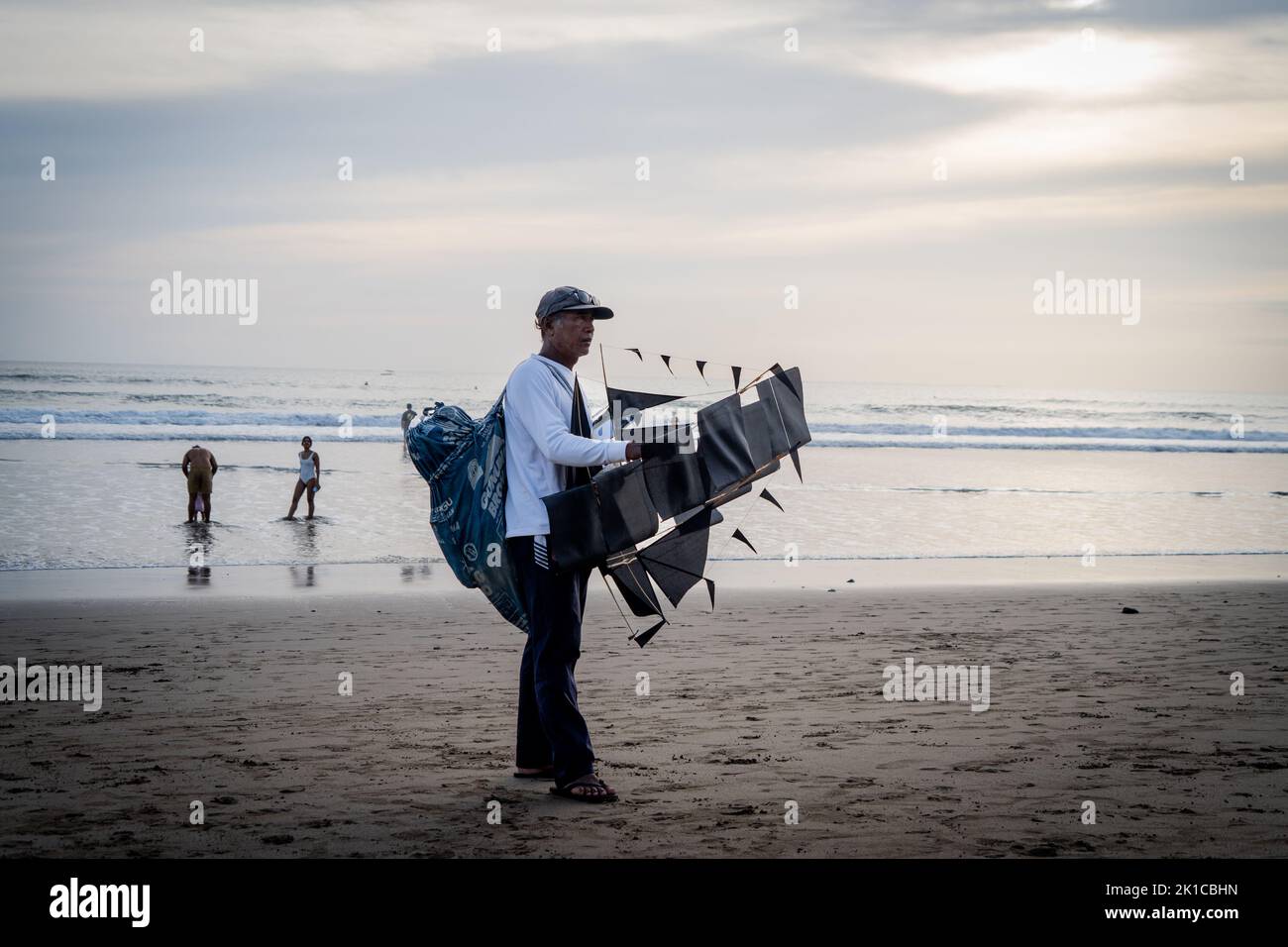 Pirate ship kites hires stock photography and images Alamy