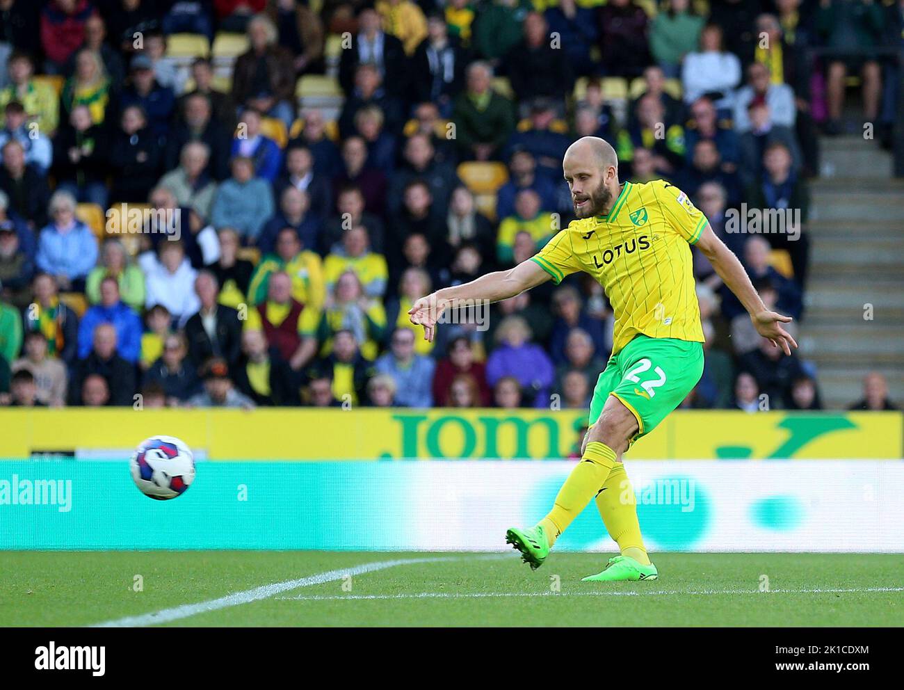 Norwich City's Teemu Pukki makes a shot which leads to their first goal of the game scored by team-mate Sam Byram (not pictured) during the Sky Bet Championship match at Carrow Road, Norwich. Picture date: Saturday September 17, 2022. Stock Photo