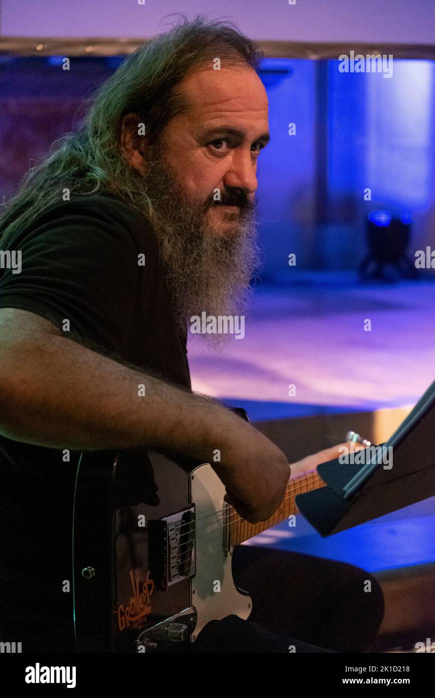 LLAVORS DE FONOLL, Natàlia Tascón (veu i cançó), Carles Seguí