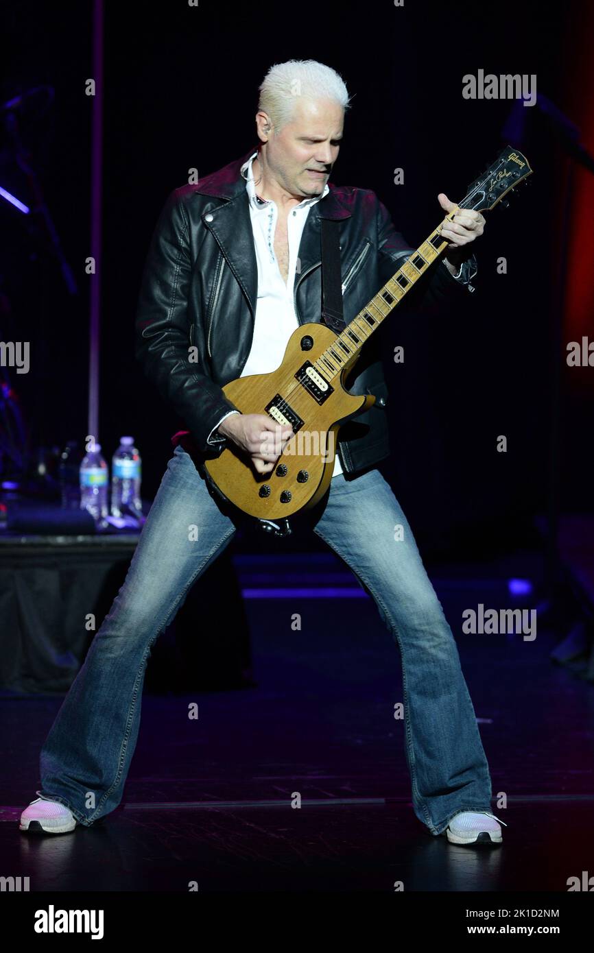 Fort Lauderdale FL, USA. 16th Sep, 2022. Caleb Johnson performs with