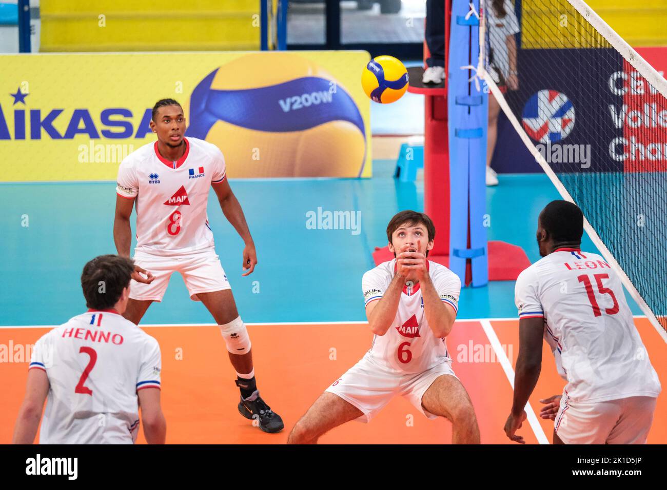 Simon Magnin (FRA) in action during U20 European Championship - Serbia vs France, Volleyball Intenationals in Montesilvano/Vasto, Italy, September 17 2022 Credit Independent Photo Agency Srl/Alamy Live News Stock Photo