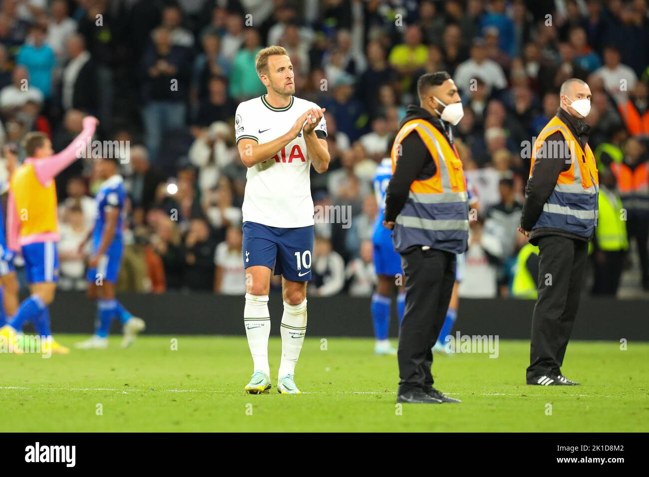 Tottenham, London, UK. 17th Sep, 2022. Premier league football, Tottenham Hotspur versus Leicester City; Harry Kane of Tottenham Hotspur thanking the fans Credit: Action Plus Sports/Alamy Live News Stock Photo